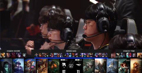 刷到T1夺冠消息时我正熬夜改方案,突然想起当年和室友挤在网吧看S赛的日子