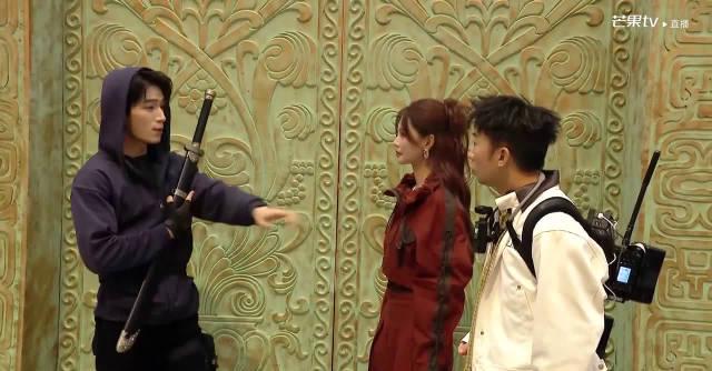 海外华人必看!3步教你解除爱奇艺地区限制,追剧不再卡顿