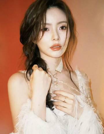 海外追剧不再愁!手把手教你解除爱奇艺地区限制,轻松看遍国内热播剧