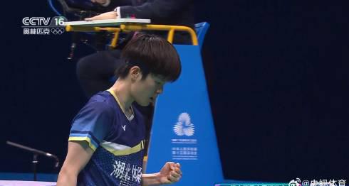 刷到王祉怡夺冠视频时,我正在海外凌晨三点卡成PPT的直播间里热泪盈眶