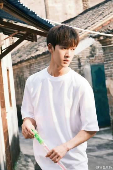 海外追剧不再难!手把手教你解锁大陆影视资源限制