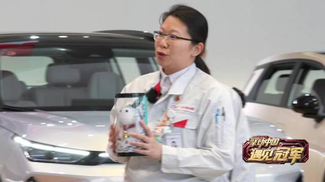 别只盯着金牌!广东体操小花的“赛后礼包”为何暖哭全网?