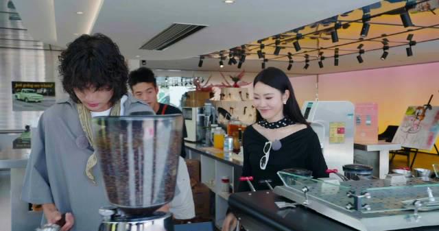 海外华人轻松解锁国内影音:告别地区限制与播放卡顿全攻略