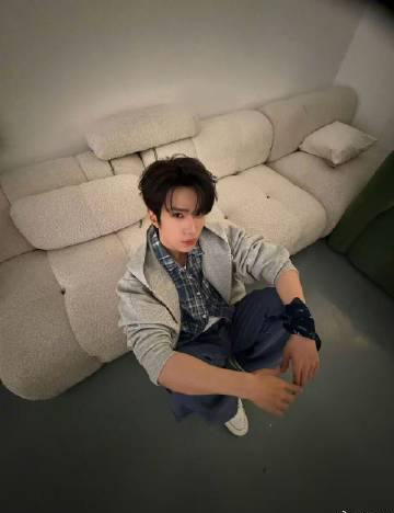 海外追剧党必看:手把手教你破解地区限制,轻松看遍国内热门影音