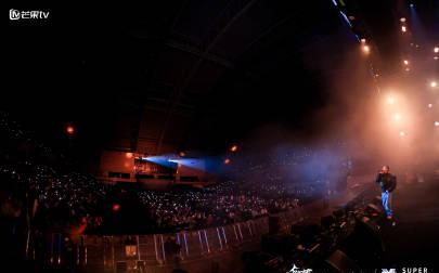 海外华人必看!一招解决爱奇艺等App地区限制,轻松追剧看现场